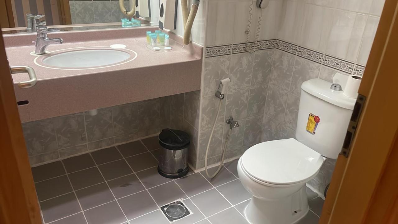 Sun & Sands Hotel Llc دبي المظهر الخارجي الصورة